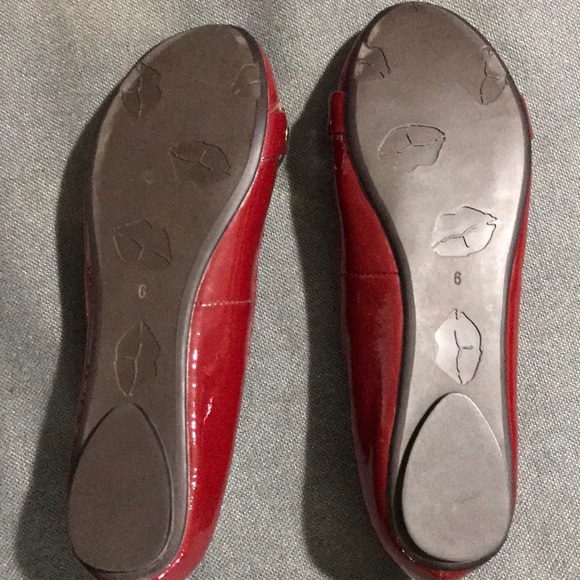 Two Lips sz 6 deep red flats - Picture 6 of 6